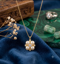 Four-Leaf Clover Pearl Gold Pendant Necklace, Luxury Self-Reward Jewelry for Women, Elegant Flower Necklace Gift for Yourself