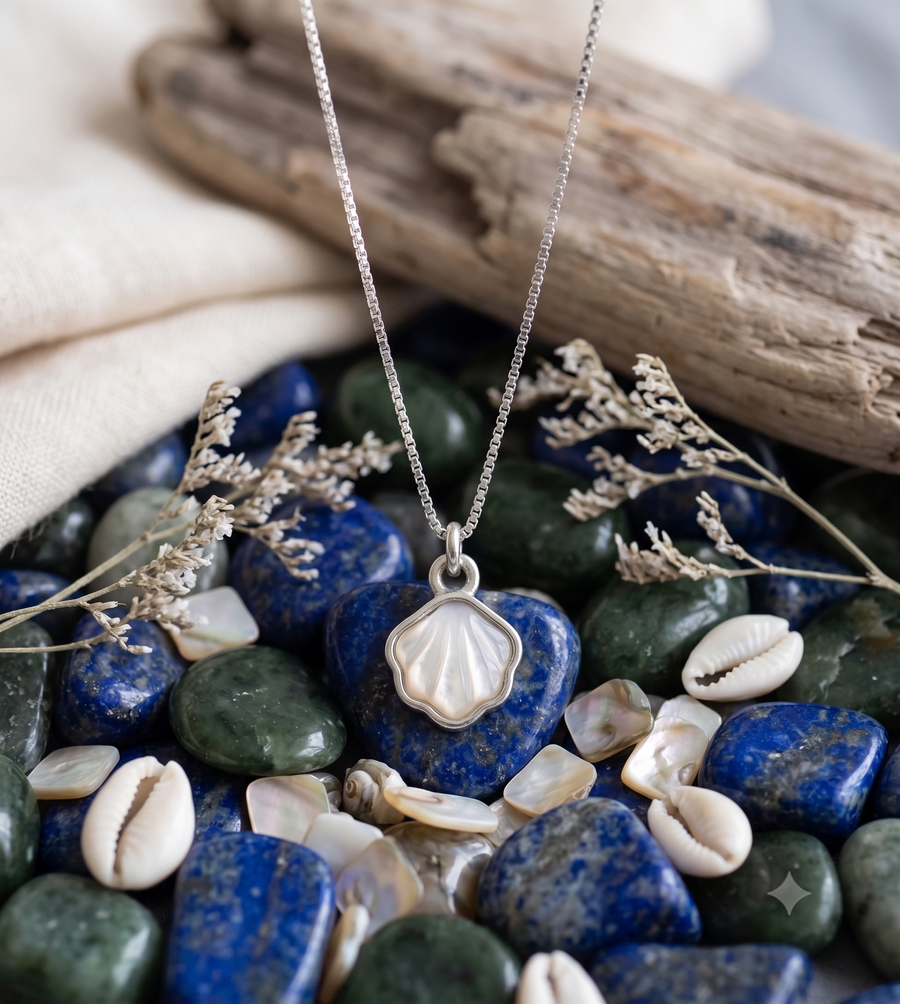 Scallop Shell Pearl Pendant Necklace for Women, Luxury Self-Purchase Jewelry, Classic Beach Necklace