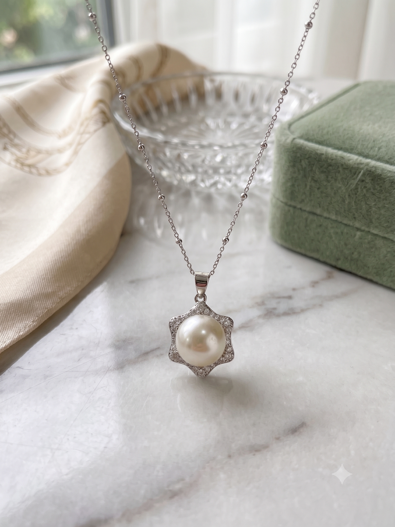 Geometric Star Pearl Pendant Necklace for Women, Luxury Self-Purchase Jewelry, Classic Hexagon Necklace