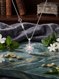 Floral Pearl Pendant Necklace for Women, Luxury Self-Purchase Jewelry, Classic Daisy Necklace Gift