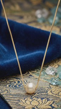 Elegant Sliding Pearl Gold Chain for Women, Elegant Self-Care Jewelry Gift, Timeless Everyday Pendant for Yourself