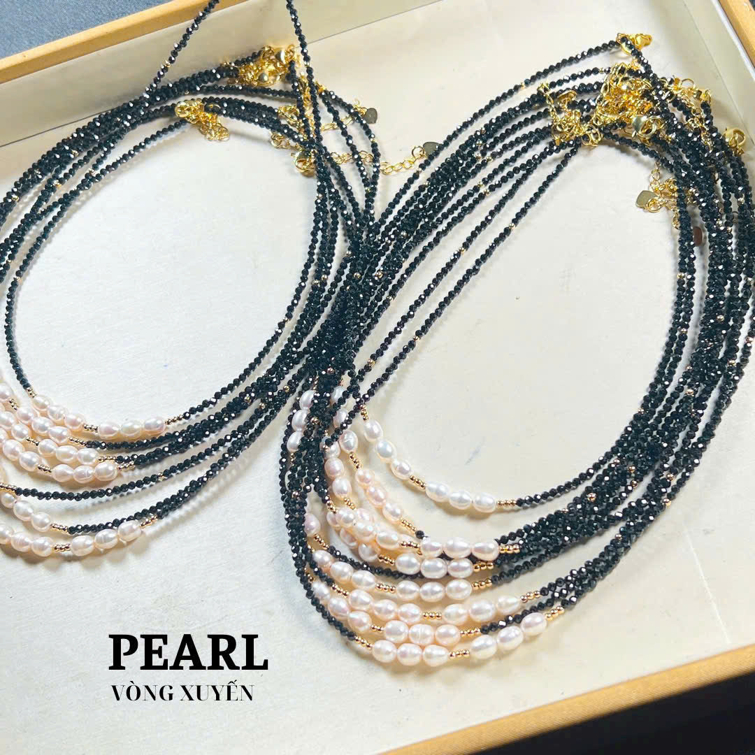 BLACK QUARTZ NECKLACE MIX WITH FRESHWATER PEARLS AND GOLD-PLATED BEADS,BLACK QUARTZ IS FACETED SPECIFICALLY, DESIGNED NECKLACE, SOPHISTICATED AND HIGH-END,WEDDING JEWELRY, UNIQUE GIFT FOR HER.