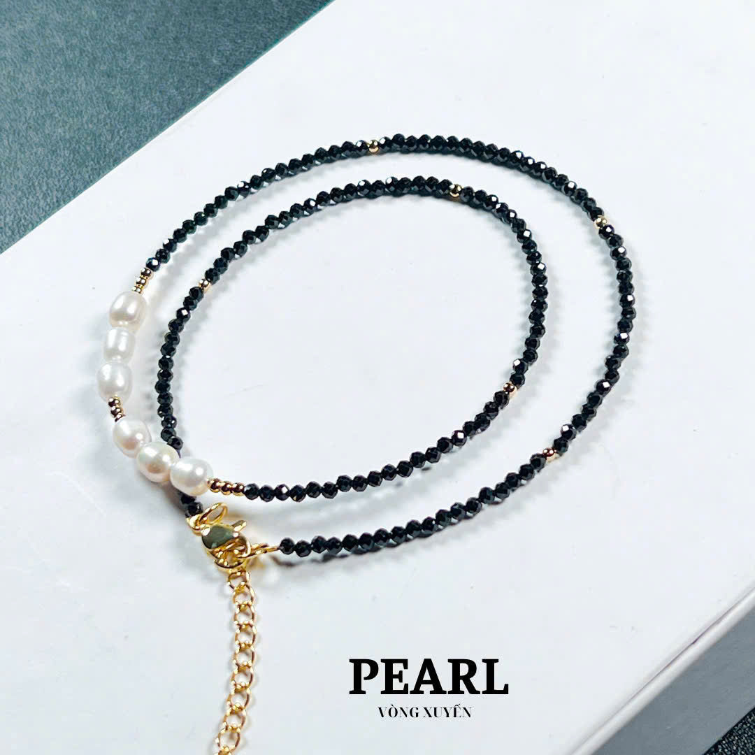 BLACK QUARTZ NECKLACE MIX WITH FRESHWATER PEARLS AND GOLD-PLATED BEADS,BLACK QUARTZ IS FACETED SPECIFICALLY, DESIGNED NECKLACE, SOPHISTICATED AND HIGH-END,WEDDING JEWELRY, UNIQUE GIFT FOR HER.