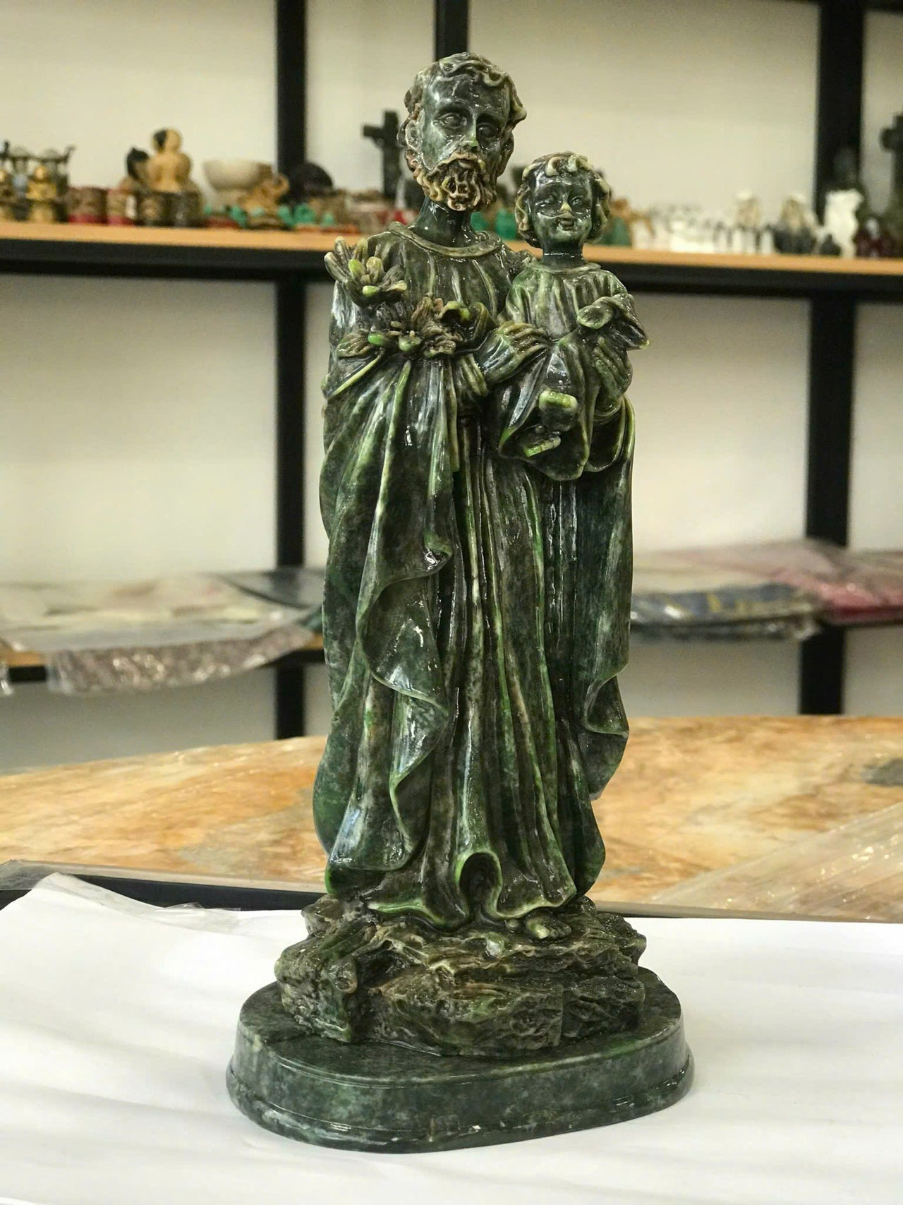 NATURAL JADE CARVING OF SAINT JOSEPH HOLDING BABY JESUS STATUE, HANDCARVED SAINT JOSEPH, SAINT JOSEPH GIFT, CATHOLIC HOME DECOR, PERFECT GIFT FOR FATHER'S DAY