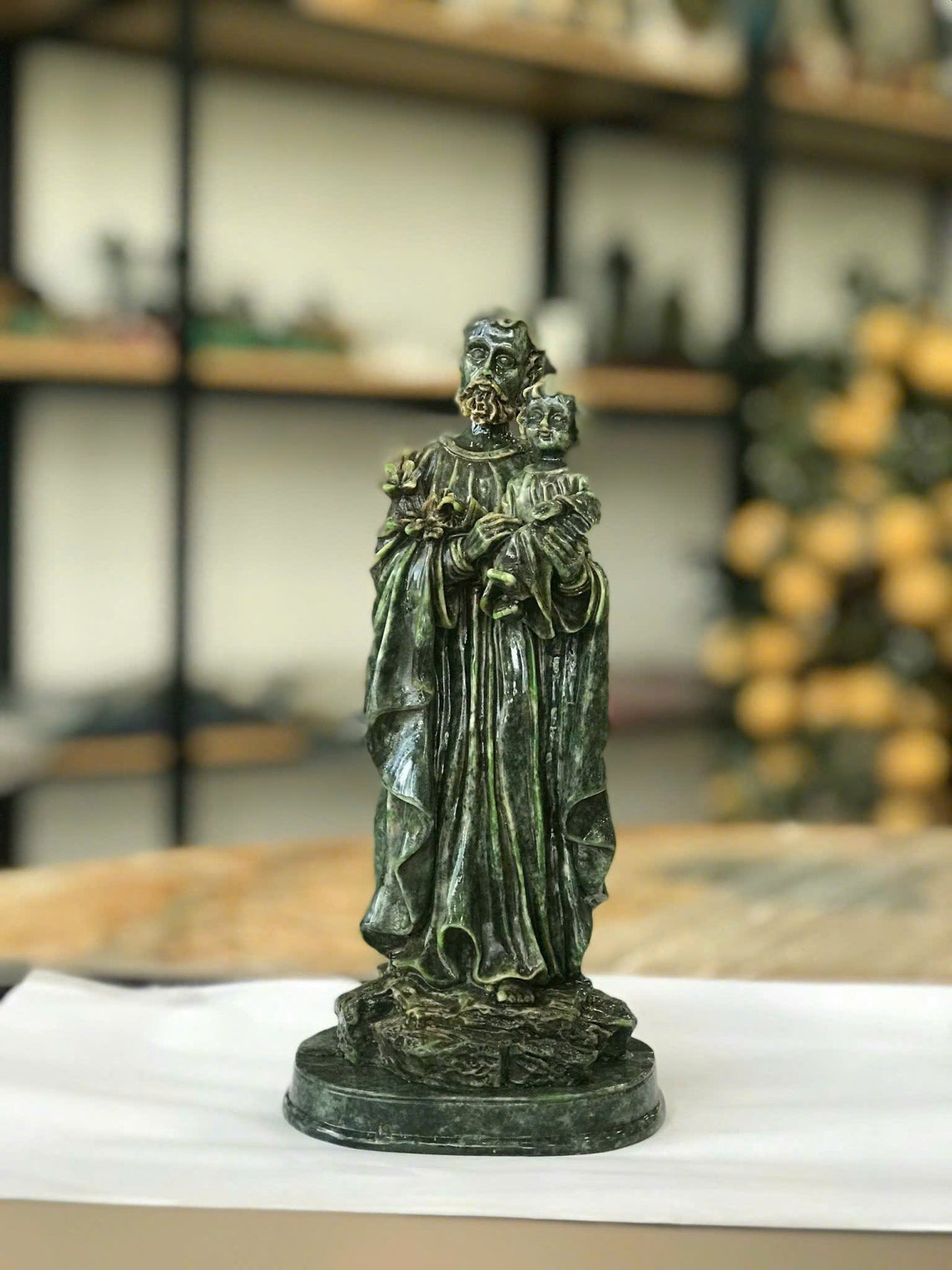 NATURAL JADE CARVING OF SAINT JOSEPH HOLDING BABY JESUS STATUE, HANDCARVED SAINT JOSEPH, SAINT JOSEPH GIFT, CATHOLIC HOME DECOR, PERFECT GIFT FOR FATHER'S DAY