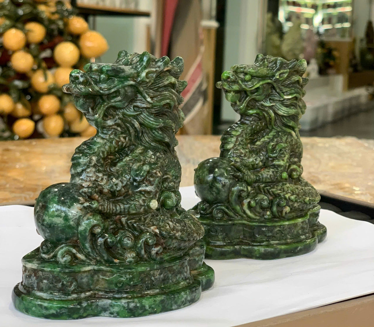 NATURAL JADE CARVED DRAGON, GREEN JADE STATUE, CREATIVE CARVING, HOME DECOR, LIVING ROOM DOOR DECOR WARDING OFF EVIL ENERGY, LUCKILY, FORTUNE FOR YOUR FAMILY