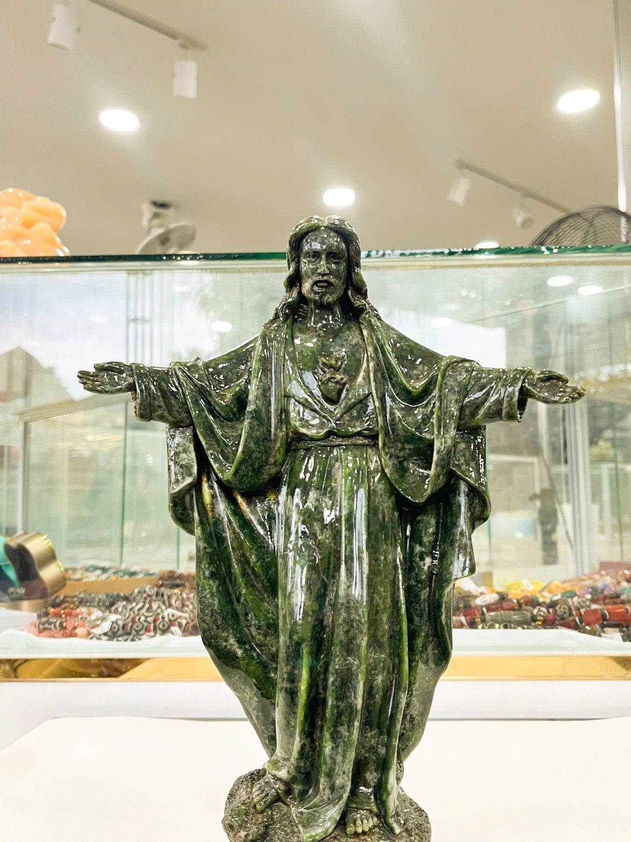 A GREEN JADE STATUE OF JOSEPH, A HAND-CARVED STATUE OF JOSEPH, SAINT JOSEPH STATUE, RELIGIOUS GIFTS, RELIGIOUS-THEMED HOME DECOR ,PERFECT GIFT FOR FATHER'S DAY