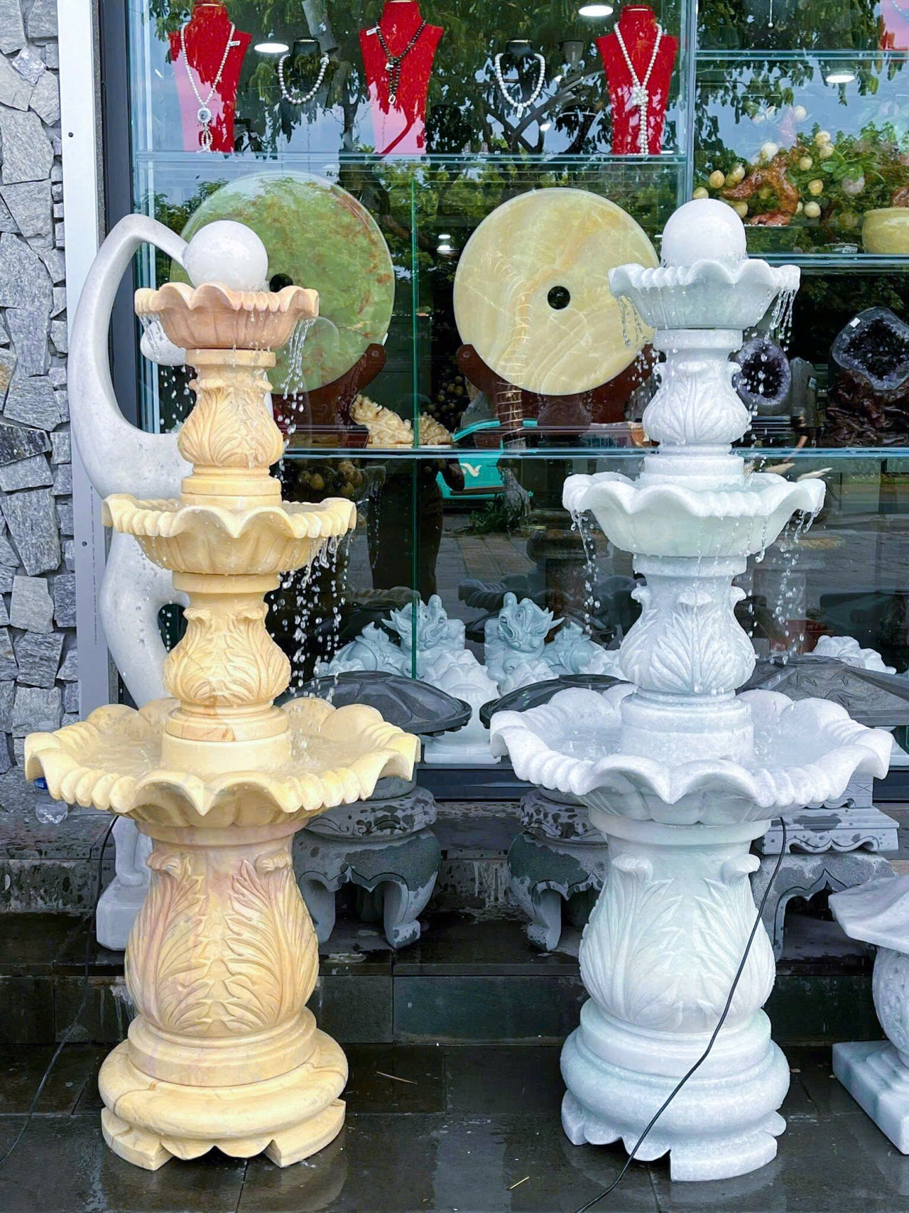 NATURAL MARBLE FOUNTAIN, HAND CARVED WATER FOUNTAIN, WHITE/ YELLOW WATER FOUNTAIN, ENCHANTING WATERFALL, RELAXING OUTDOOR DECORATION, ANTIQUE DESIGN OUTDOOR WATER FOUNTAIN